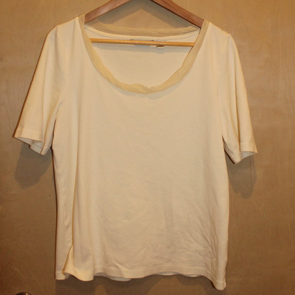 Liz Claiborne Womans Wide Neck Short Sleeved Shirt with Sheer Neck Accent, XL